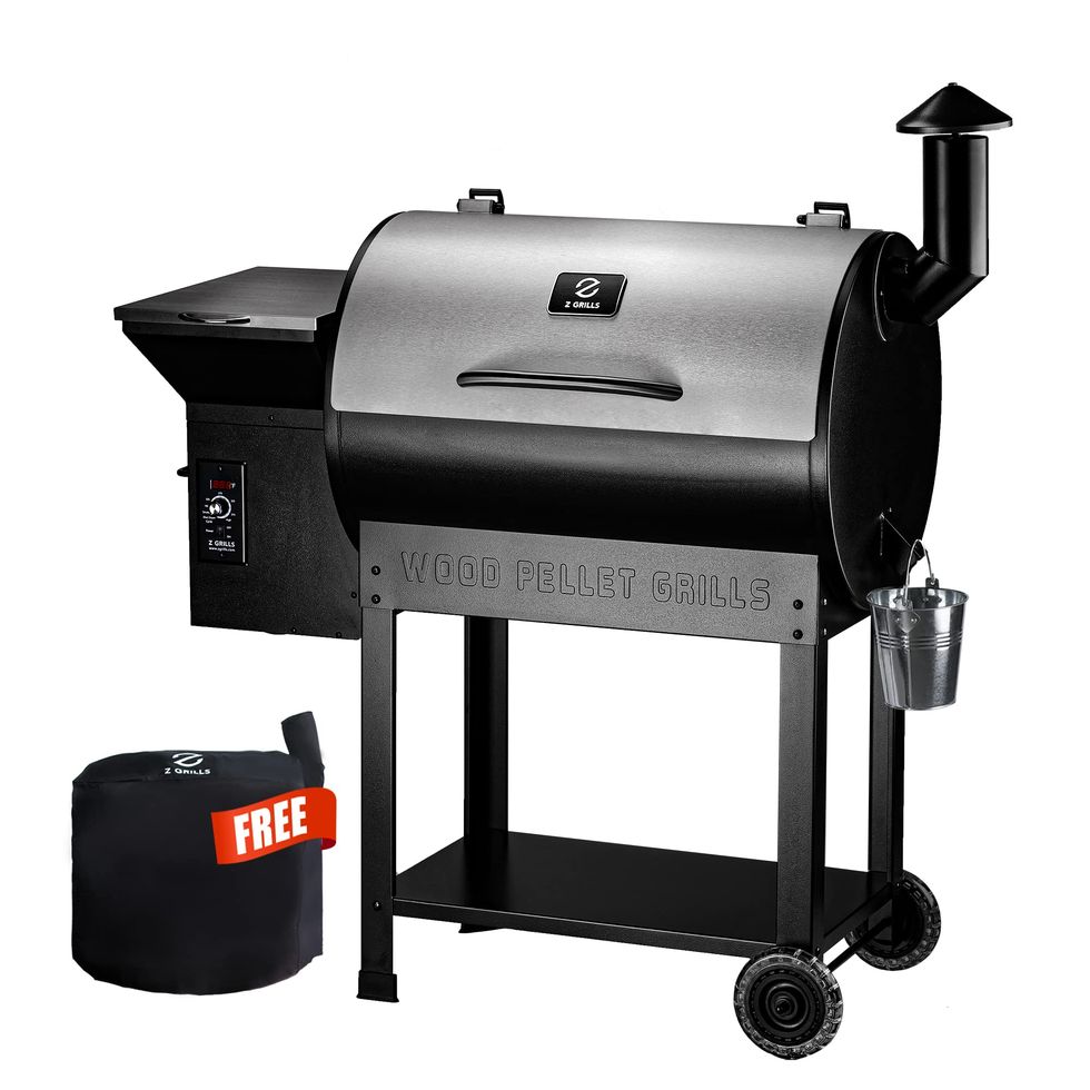 Z Grills vs Traeger: Evaluating Features and Performance of Pellet Grills