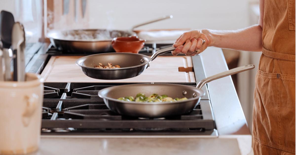 Can Ceramic Go in Oven: Ceramic Cookware Safety Tips