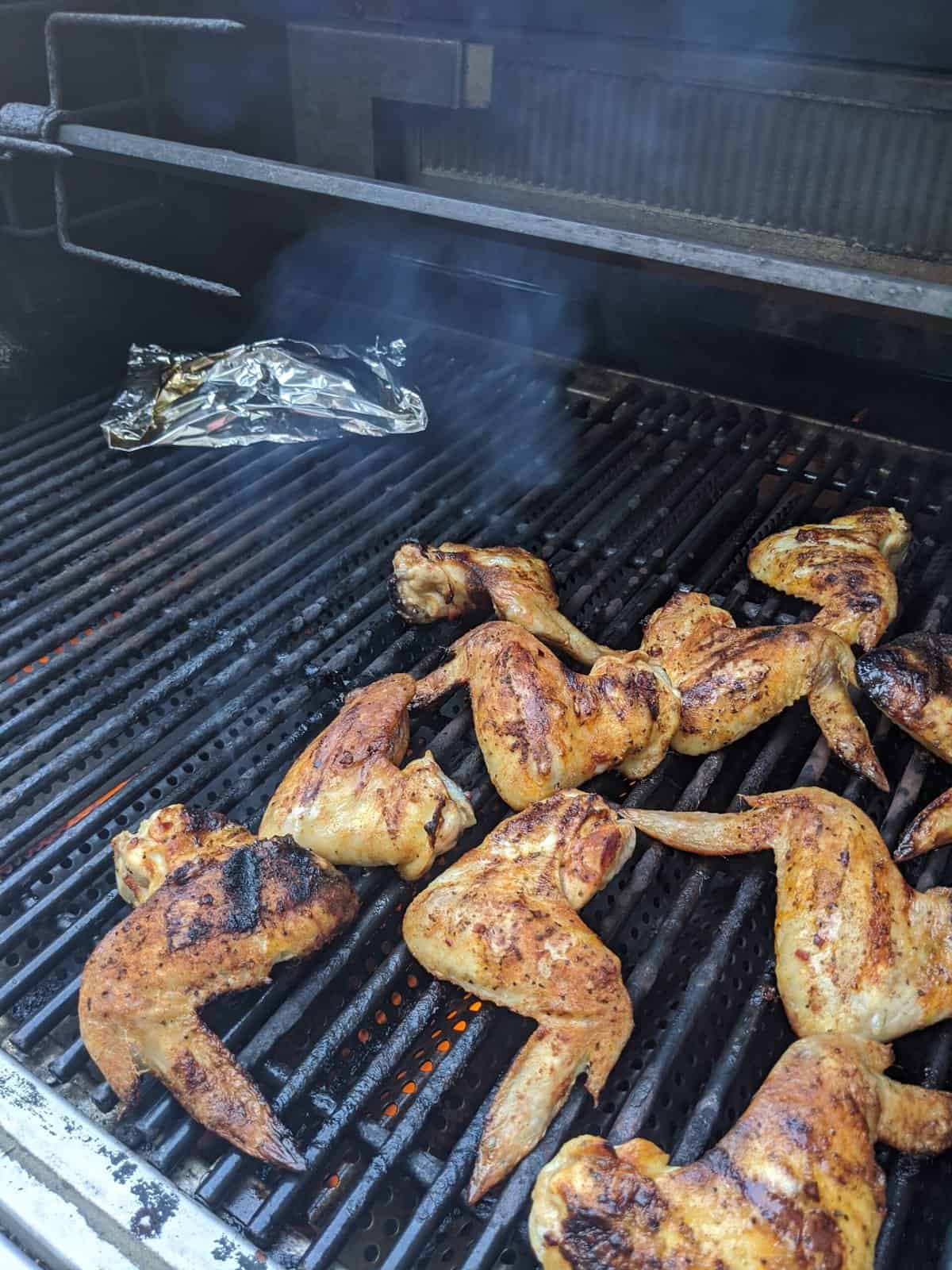 Best Wood for Smoking Chicken: Enhancing Flavor with the Right Wood