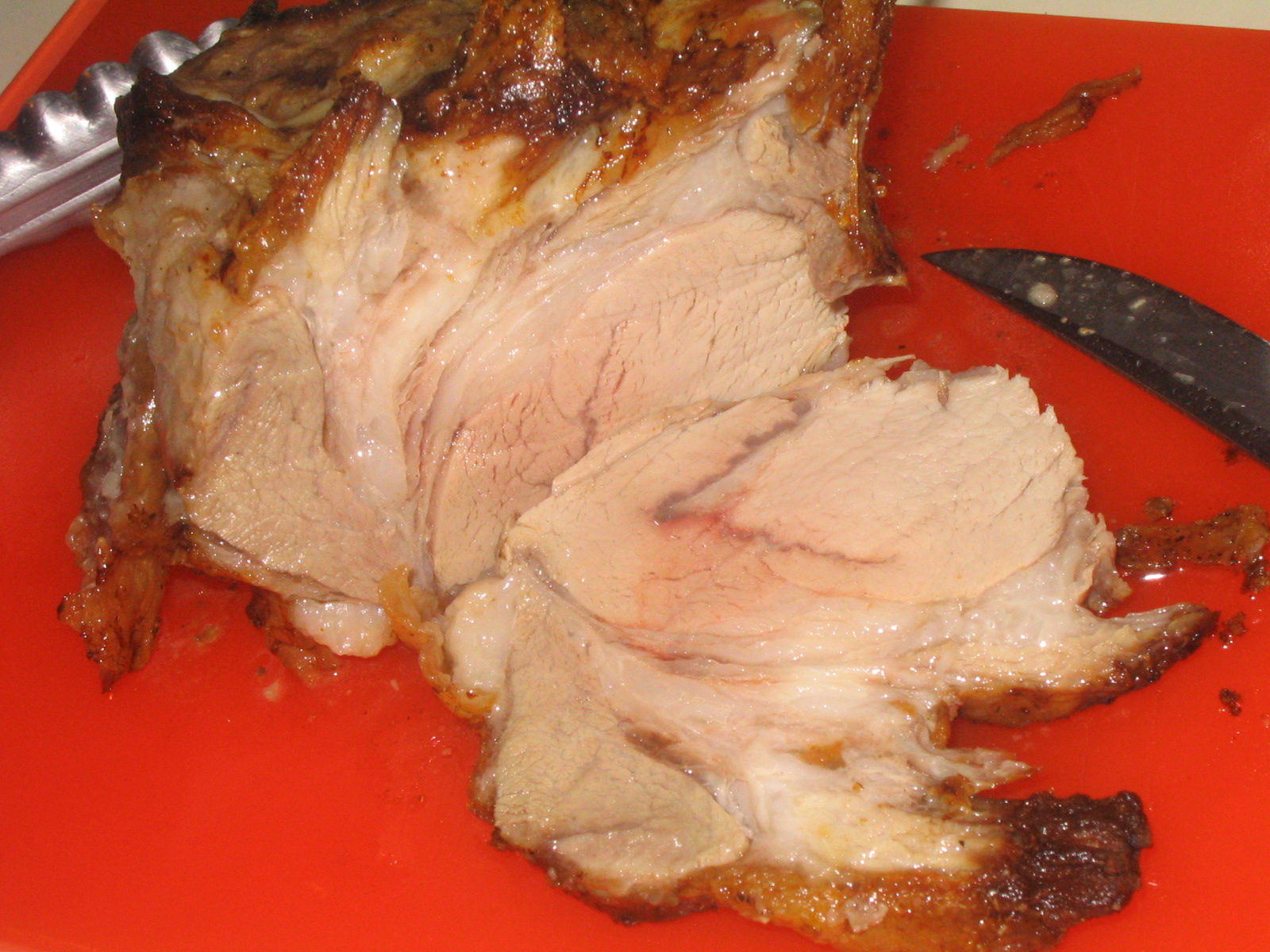 How Long Can Cooked Pork Sit Out: Ensuring Pork Safety