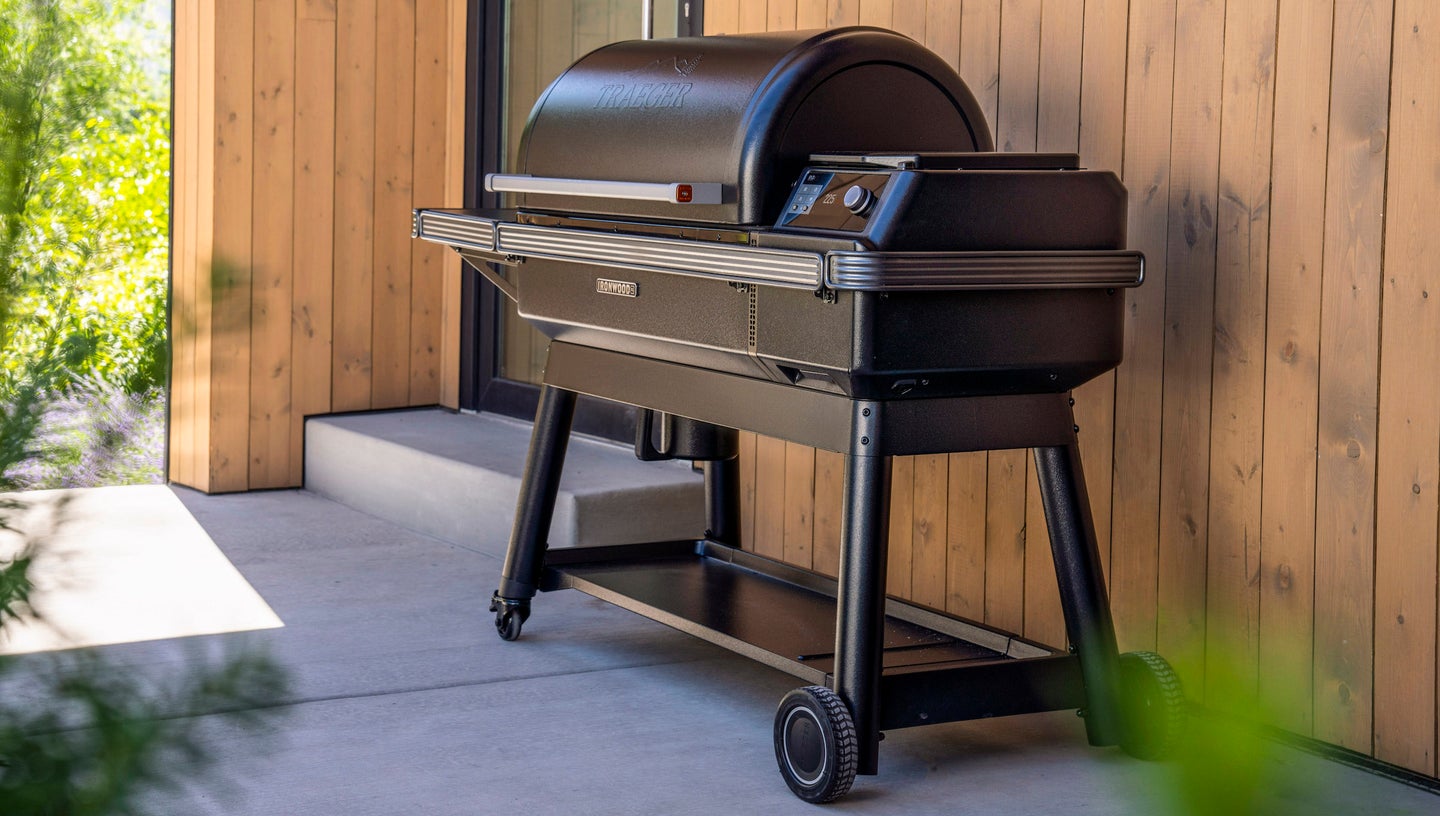 Traeger vs Green Egg: The Ultimate Grill Battle Continues