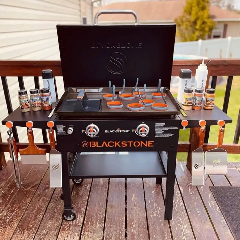 Blackstone vs Grill: Comparing Flat Top Griddles to Traditional Grills