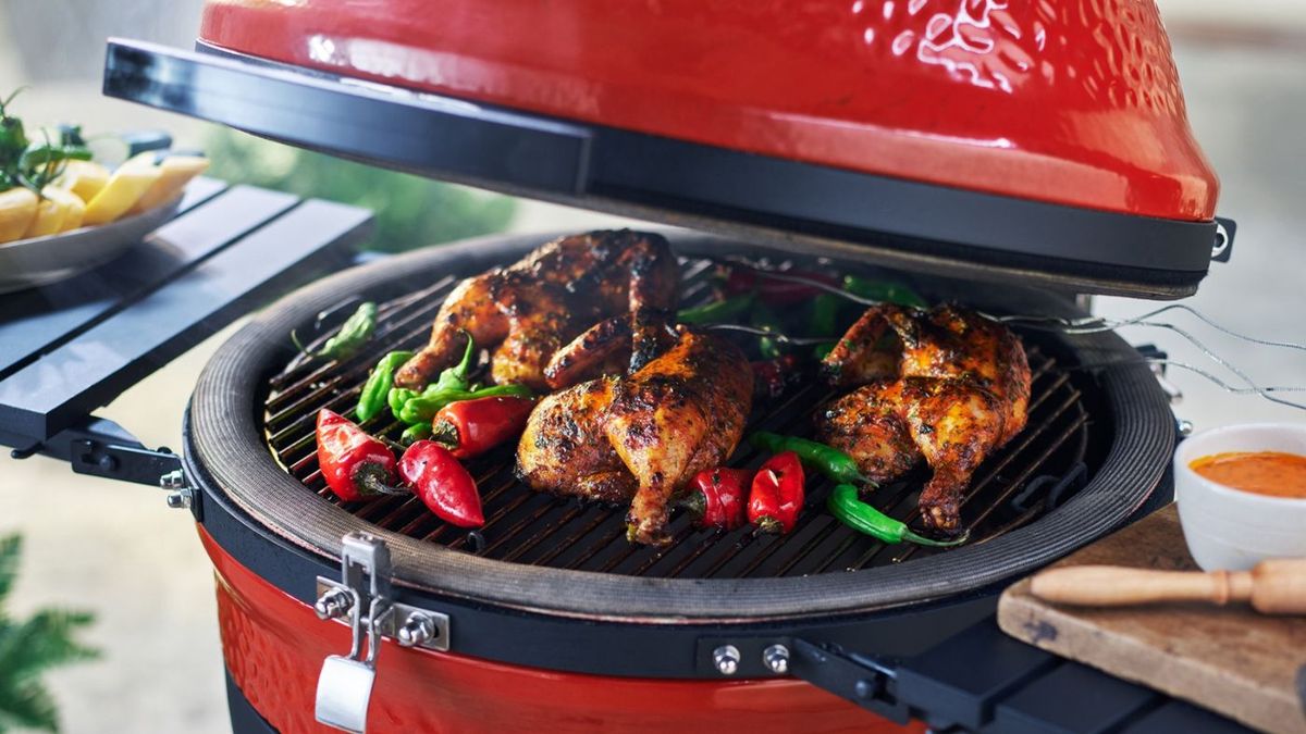 Traeger vs Green Egg: The Ultimate Grill Battle Continues